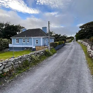 https://wild-atlantic-stay-self-catering-accommodations.westport-hotels.com