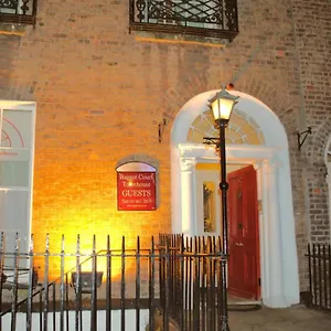 Baggot Court Townhouse Отель